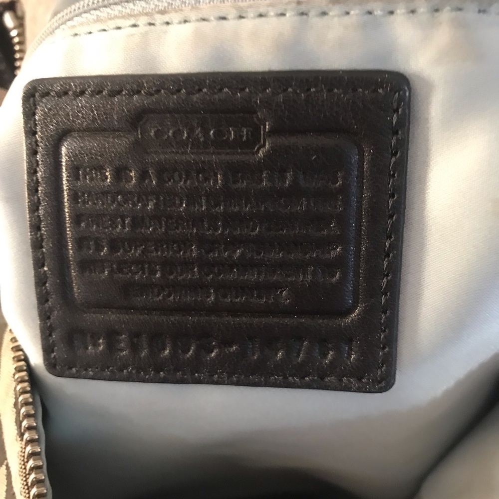 Coach Bag - Picture 3 of 6